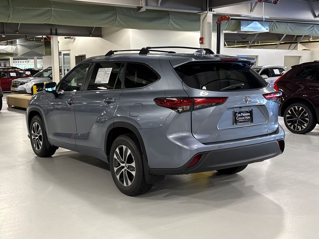 Used 2023 Toyota Highlander SUV