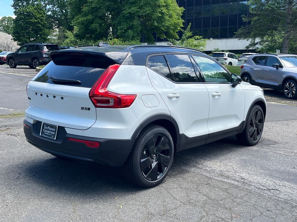 New 2026 Volvo XC40 B5 Ultra Black Edition SUV