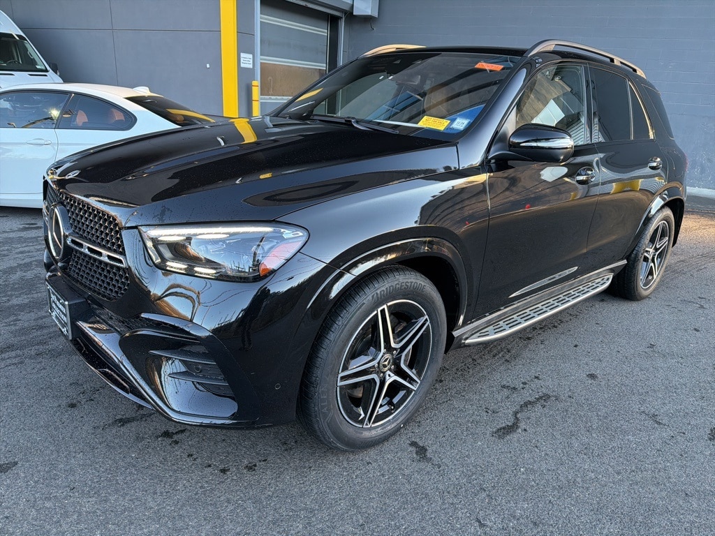 2024 Mercedes-Benz GLE GLE450E's photo