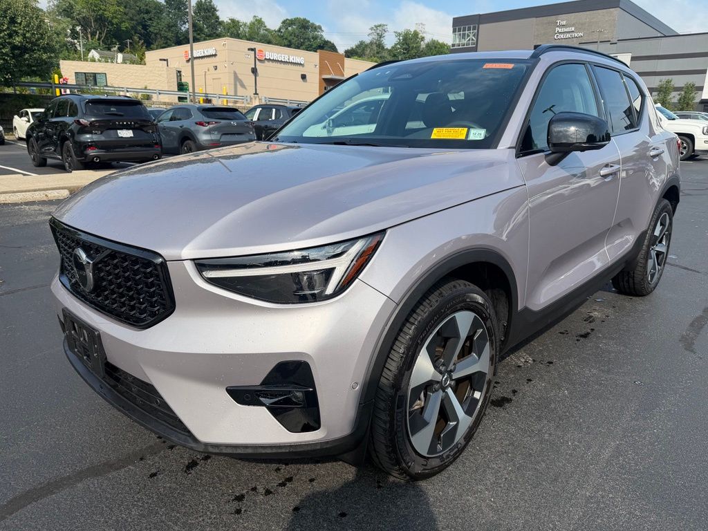 2026 Volvo XC40