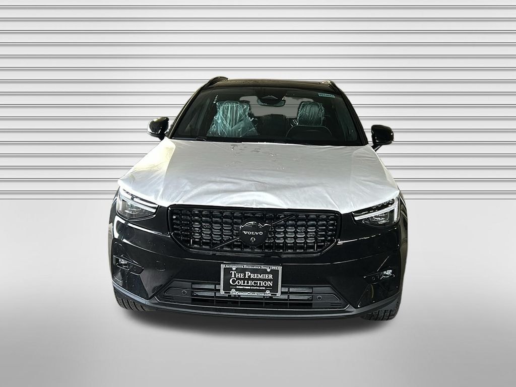New 2026 Volvo XC40 B5 Ultra Black Edition SUV