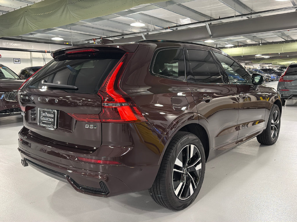 New 2026 Volvo XC60 B5 Plus SUV