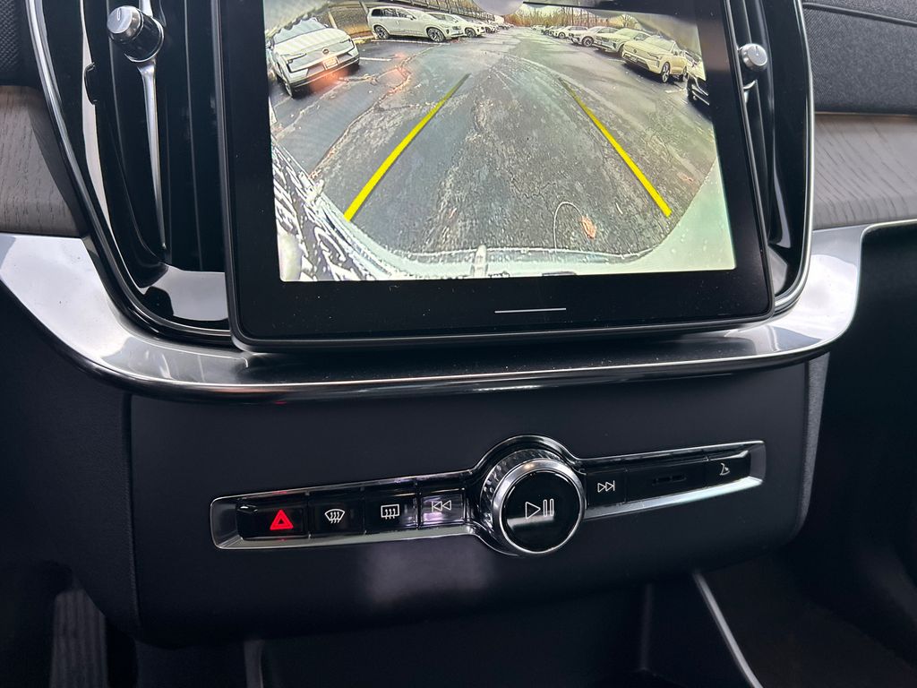 2026 Volvo XC90 Ultra - Photo 18