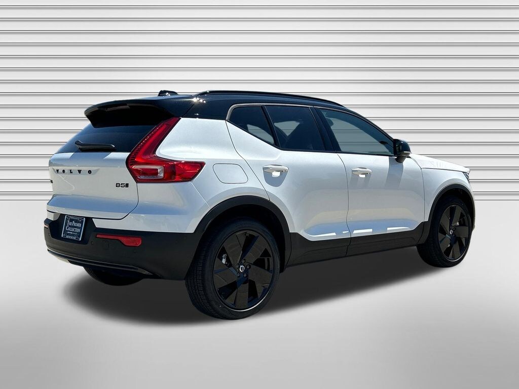 New 2026 Volvo XC40 B5 Ultra Black Edition SUV