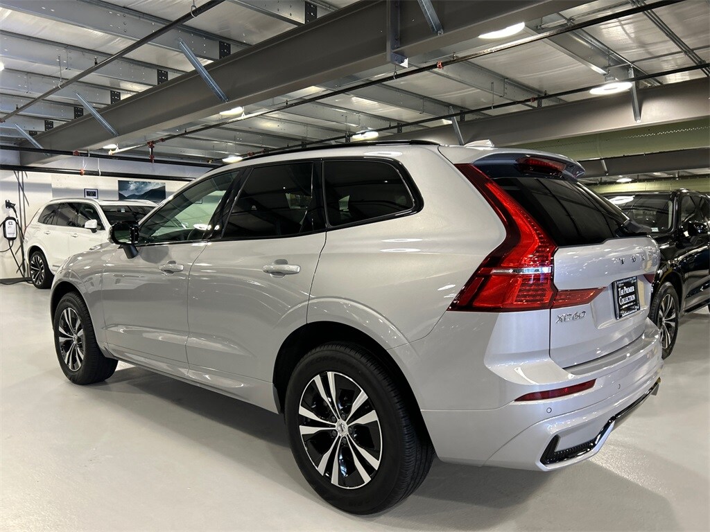 2024 Volvo XC60 B5 Core photo 4