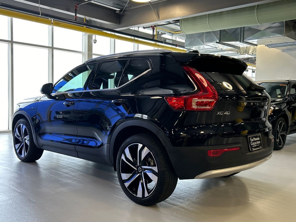 Certified 2025 Volvo XC40 B5 Plus Bright Theme SUV