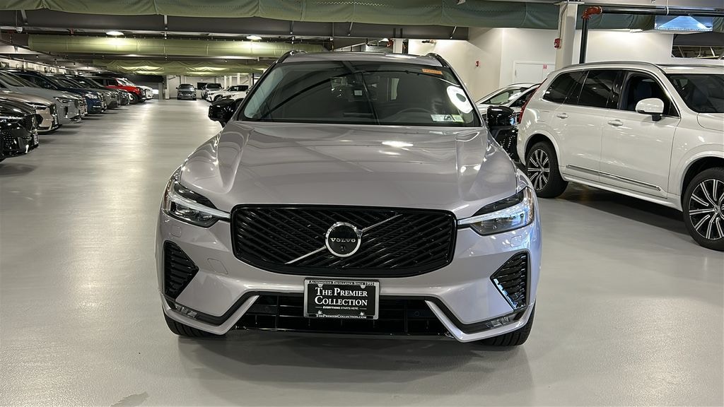 New 2026 Volvo XC60 B5 Plus SUV
