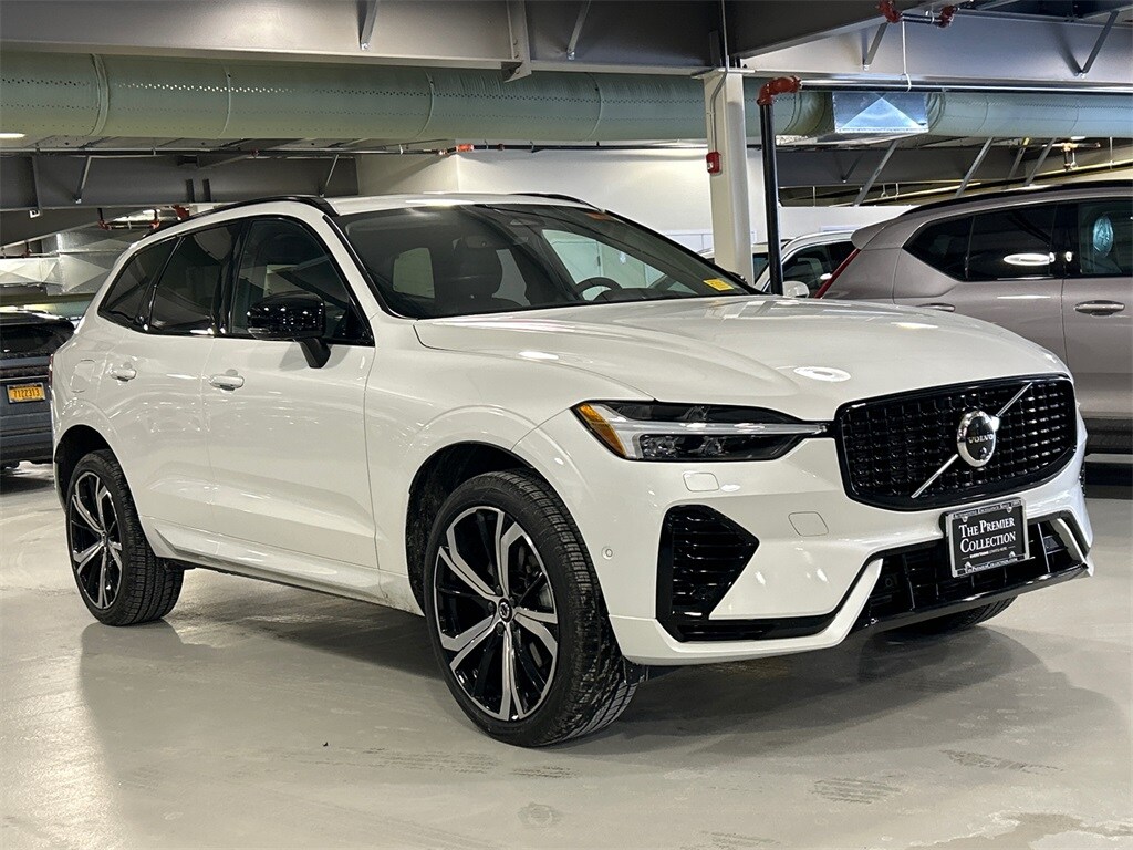 Certified 2024 Volvo XC60 plug-in hybrid T8 Ultimate Dark SUV