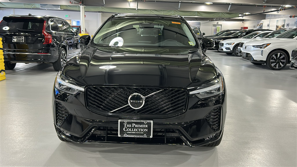 New 2026 Volvo XC60 B5 Plus SUV