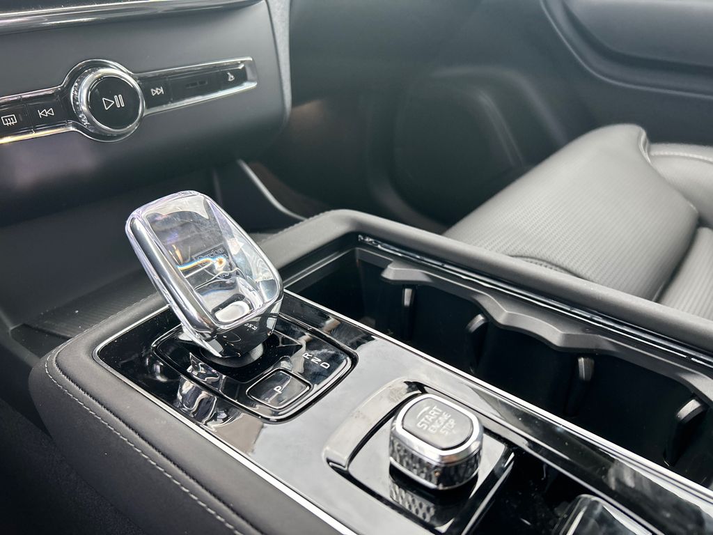 2026 Volvo XC90 Ultra - Photo 19