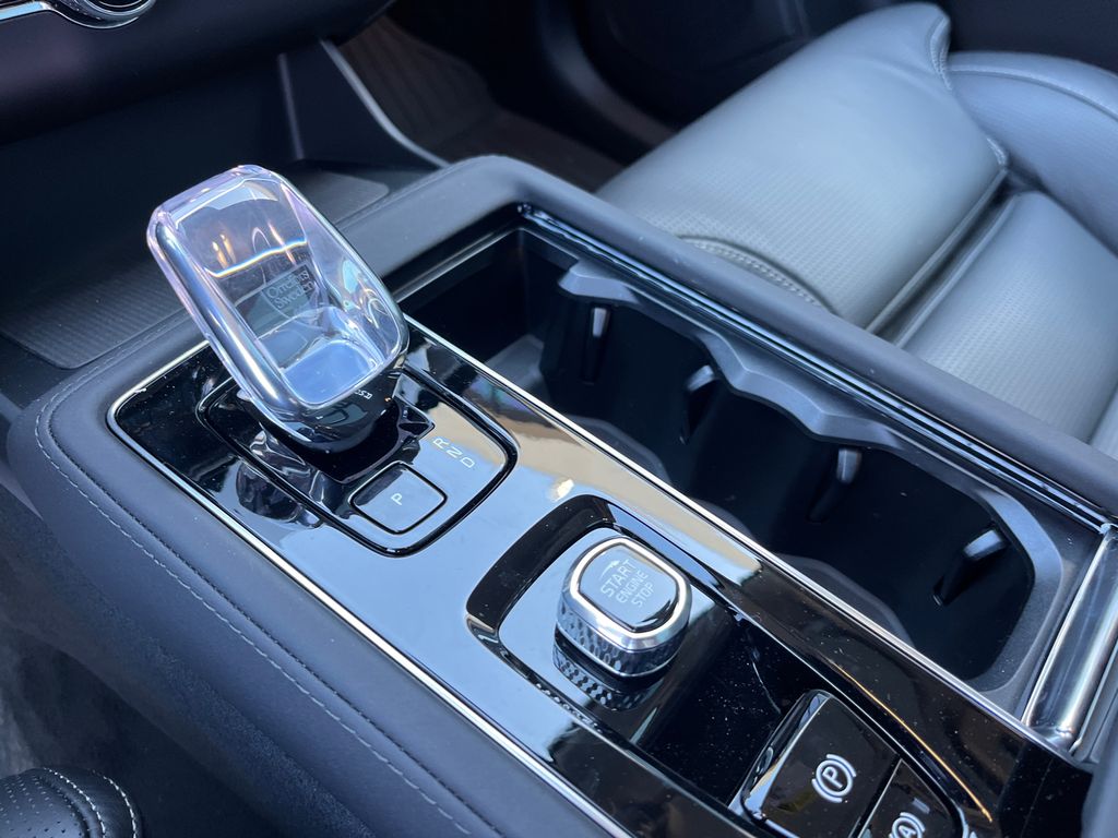 2026 Volvo XC90 Ultra - Photo 18