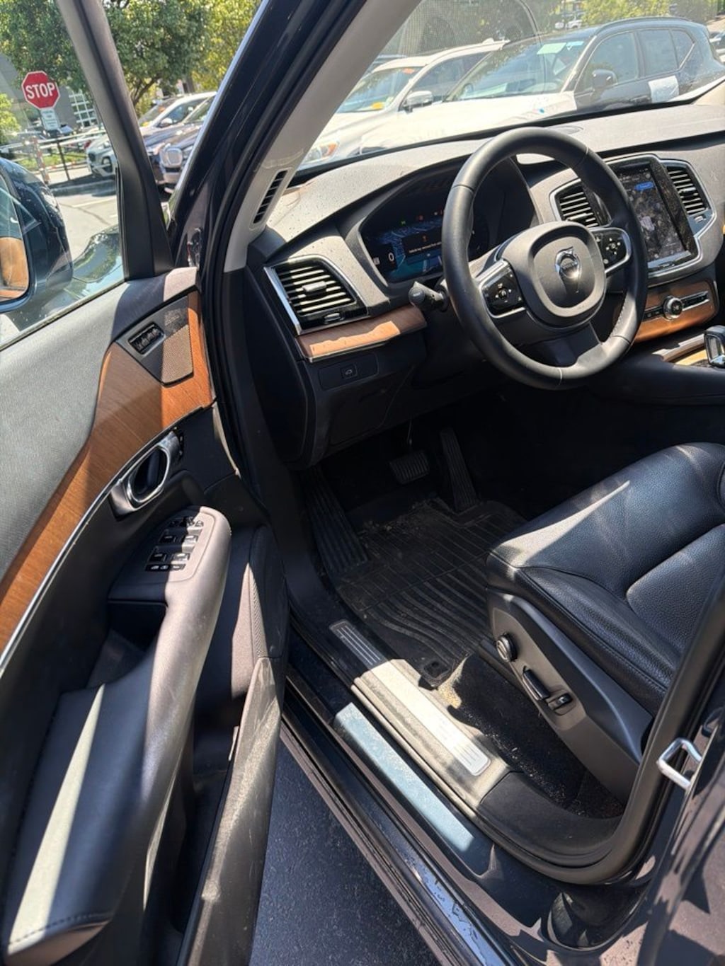 Used 2023 Volvo XC90 B6 AWD Plus 7-Seater SUV