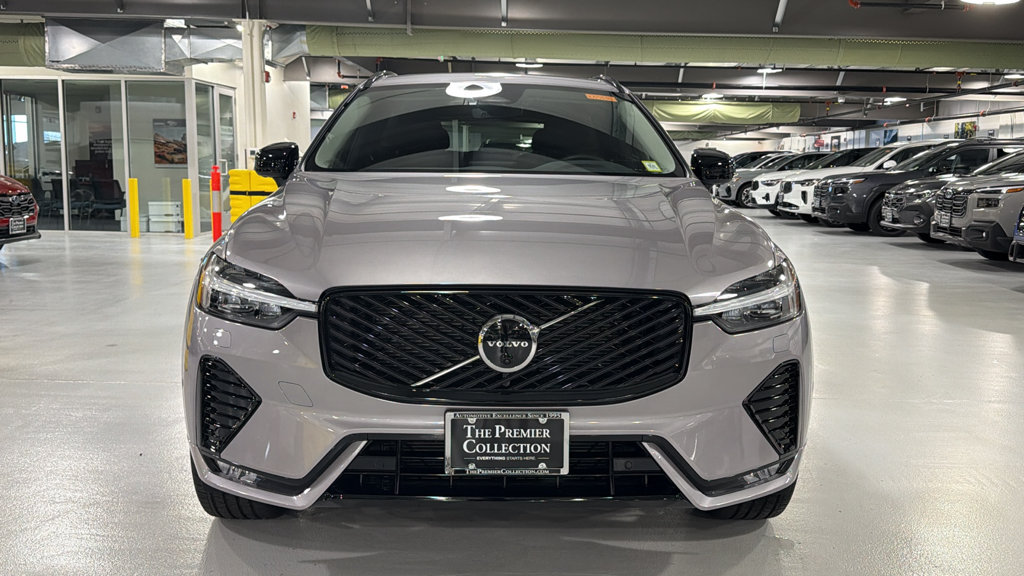 New 2026 Volvo XC60 B5 Plus SUV