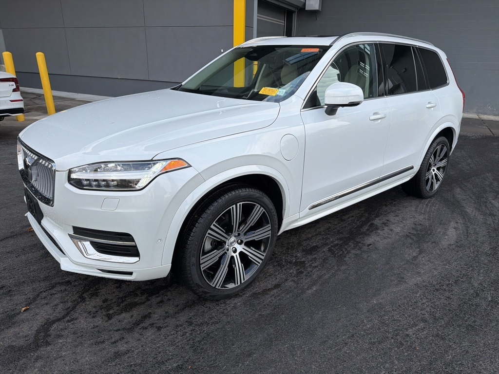 2024 Volvo XC90 Ultimate's photo