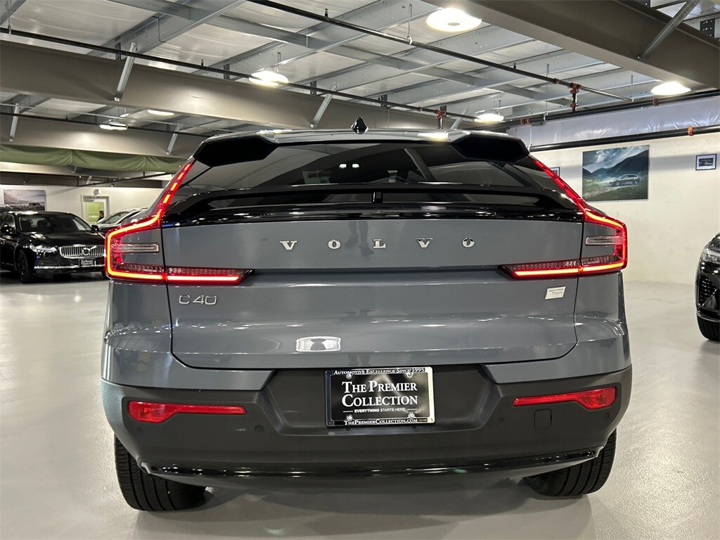 2023 Volvo C40 Recharge Ultimate photo 3