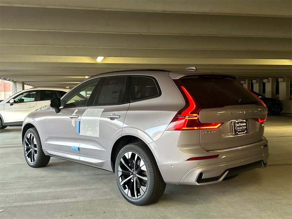 New 2026 Volvo XC60 B5 Plus SUV