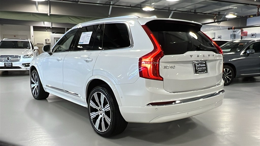 Certified 2024 Volvo XC90 plug-in hybrid T8 Ultimate Bright 7-Seater SUV