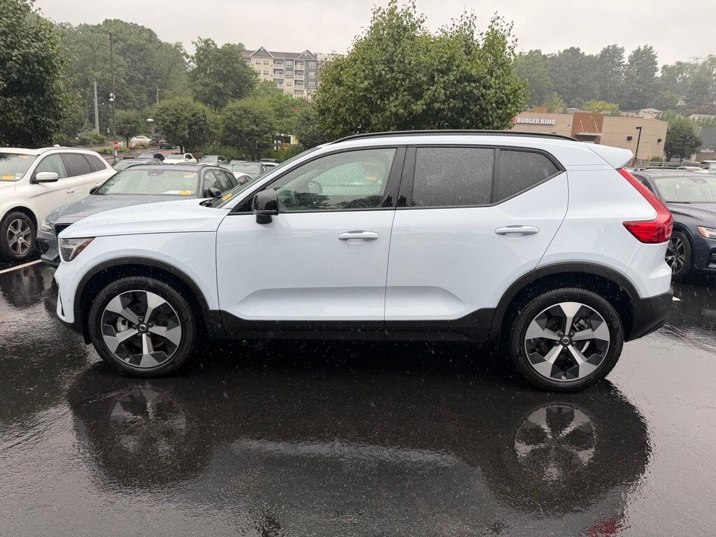 Certified 2026 Volvo XC40 B5 Plus SUV