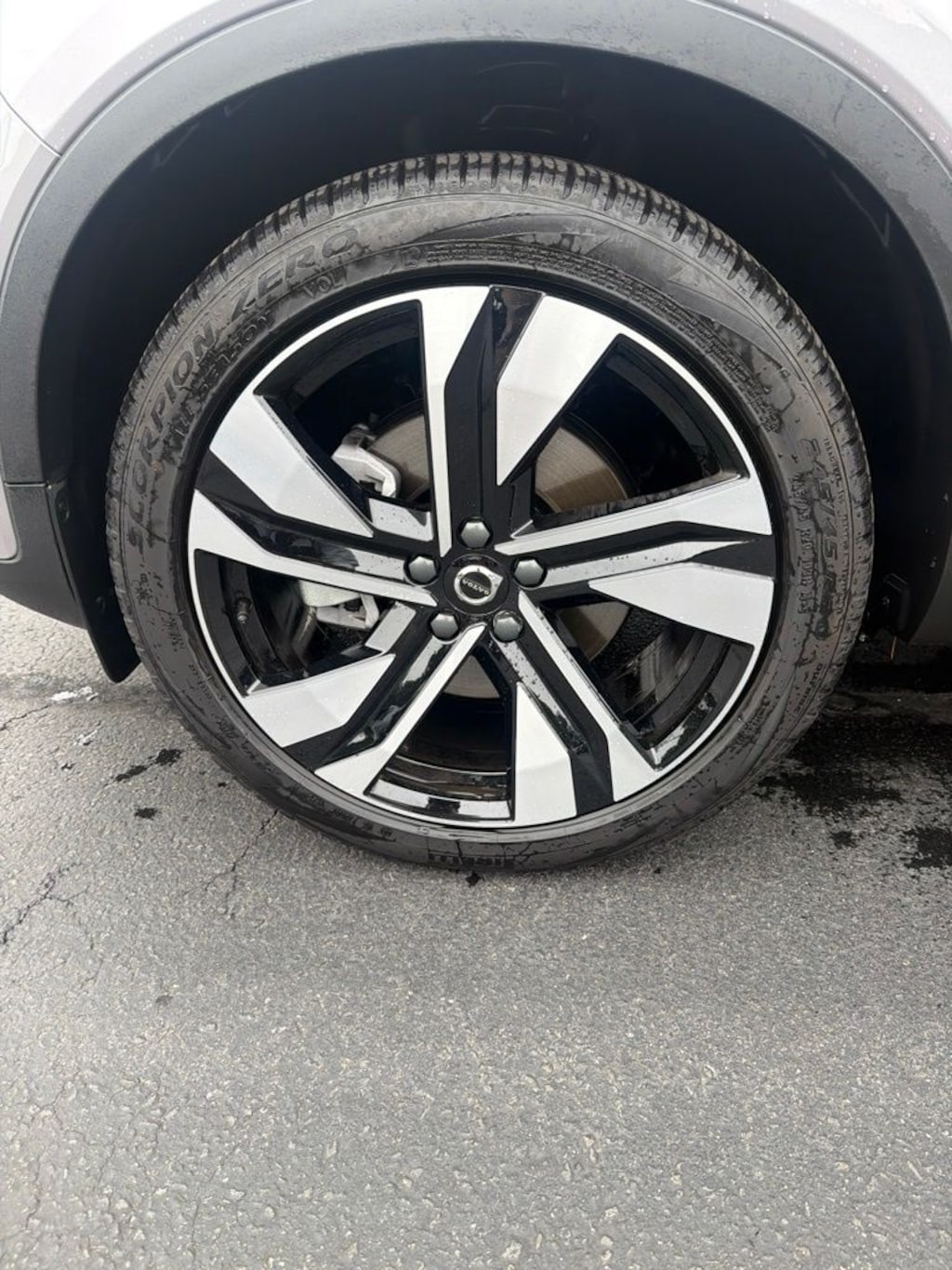 New 2026 Volvo XC40 B5 Plus SUV