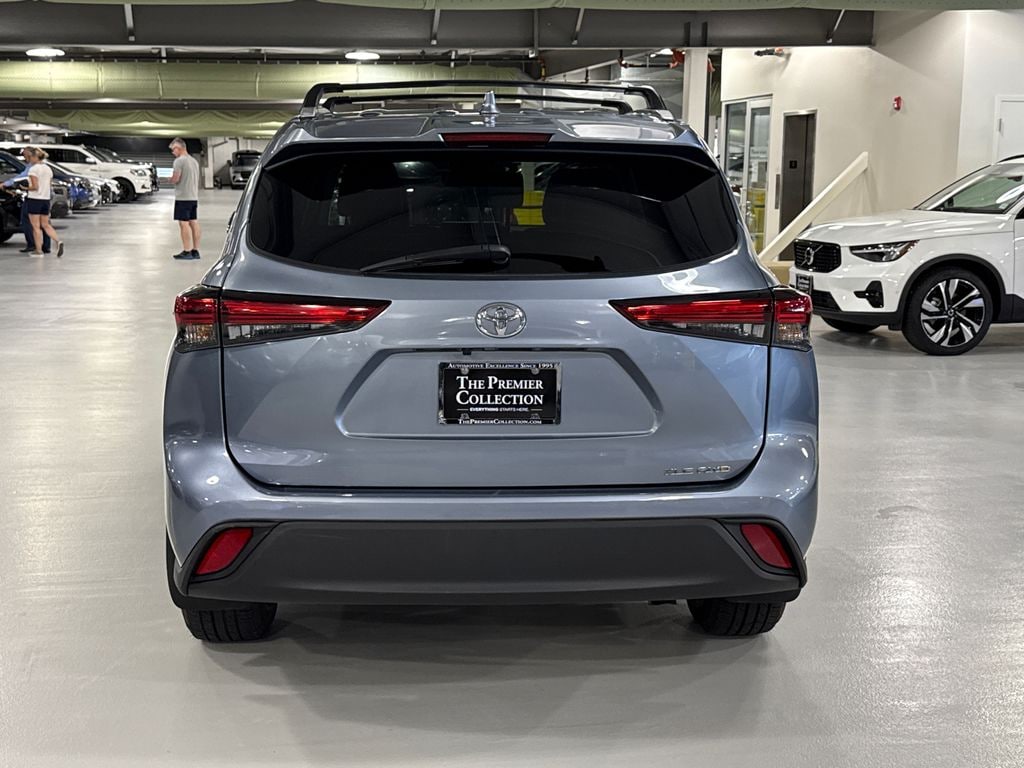 Used 2023 Toyota Highlander SUV