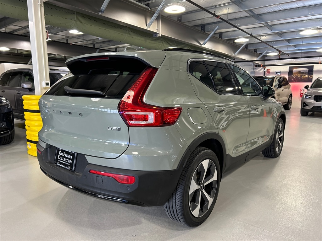 Certified 2024 Volvo XC40 B5 Plus Dark SUV