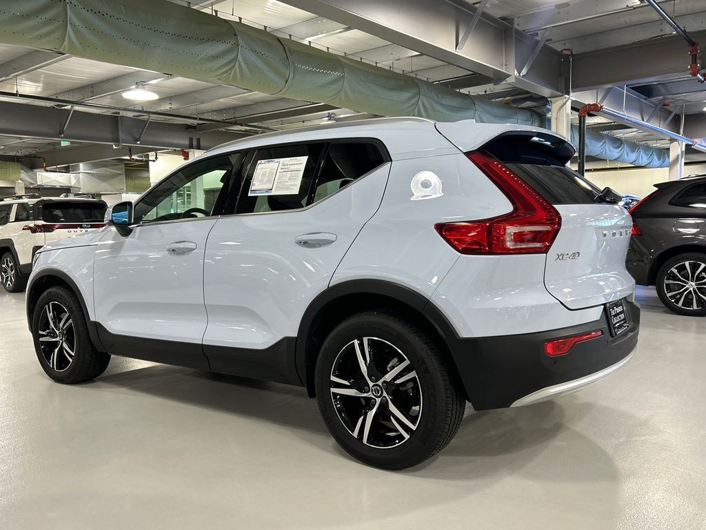 Certified 2025 Volvo XC40 B5 Core Bright Theme SUV