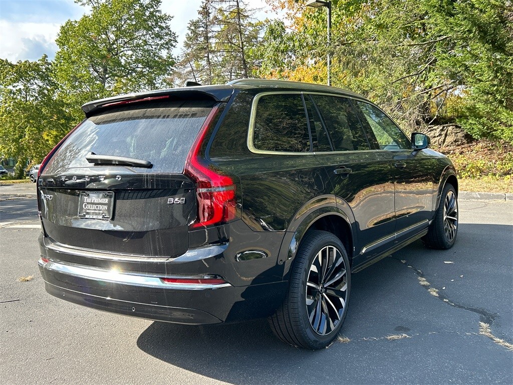 2026 Volvo XC90 Plus photo 2