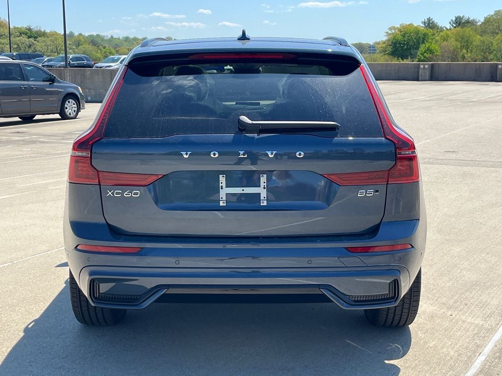 New 2026 Volvo XC60 B5 Ultra SUV