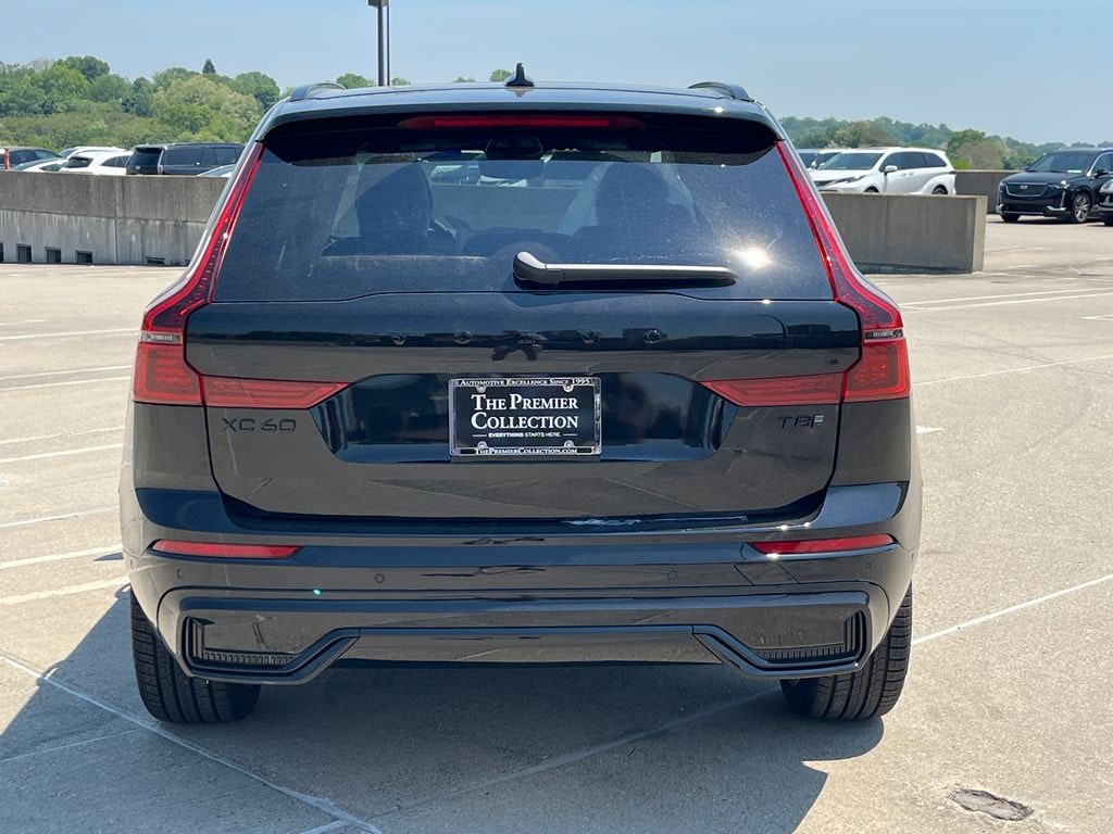 New 2026 Volvo XC60 plug-in hybrid T8 Ultra Black Edition SUV