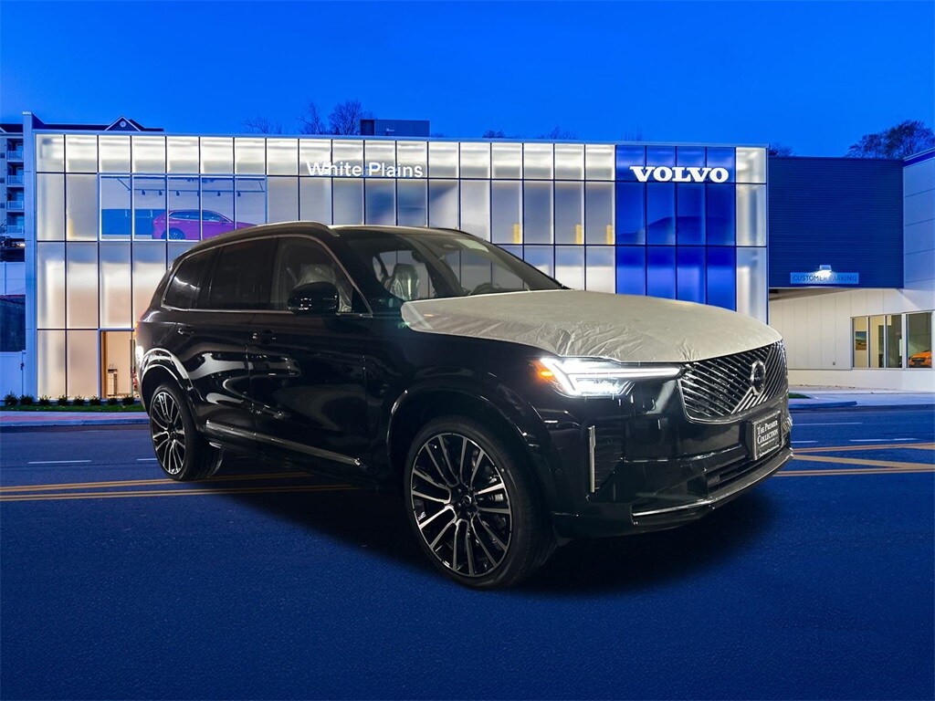 2026 Volvo XC90 Plus's photo
