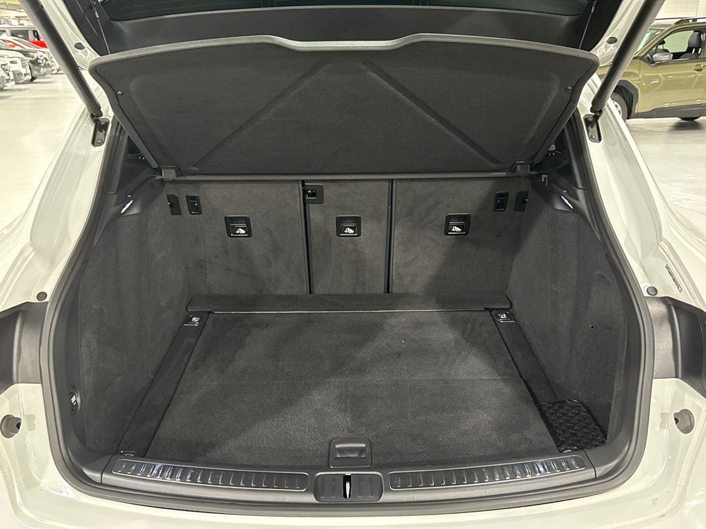 2021 Porsche Macan S - Photo 24