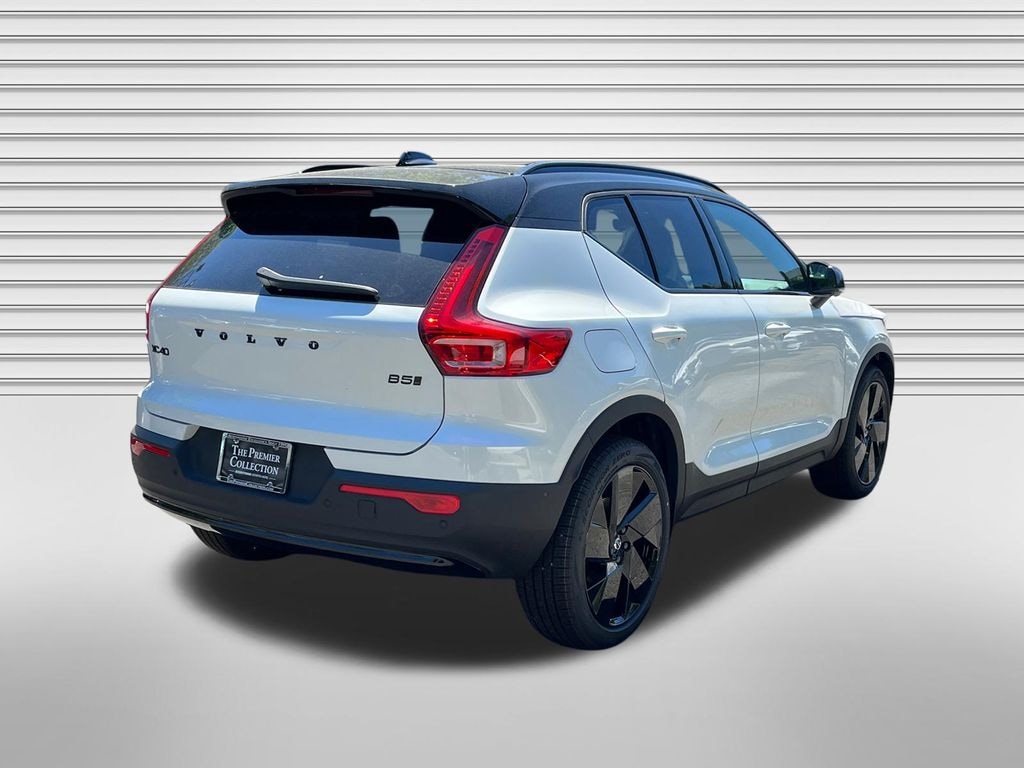 New 2026 Volvo XC40 B5 Ultra Black Edition SUV