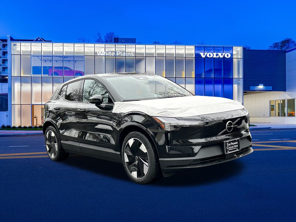 2026 Volvo EX30 Twin Motor Performance Plus's photo