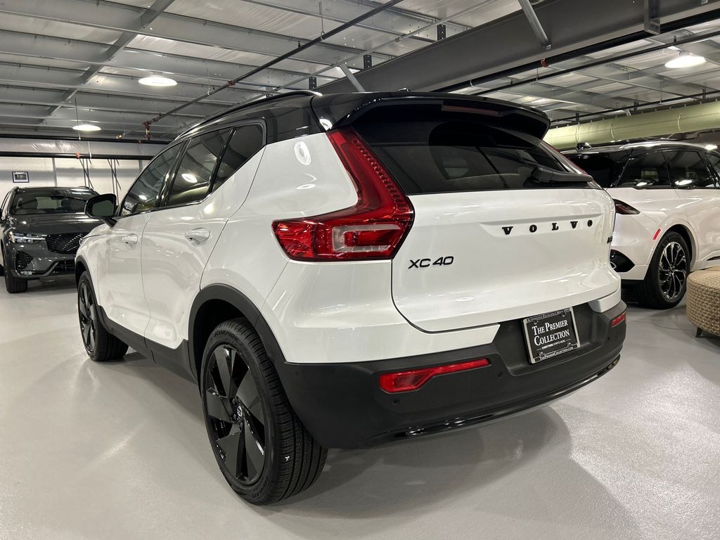 New 2026 Volvo XC40 B5 Ultra Black Edition SUV