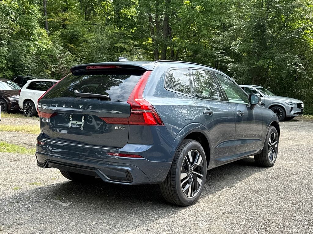New 2026 Volvo XC60 B5 Plus SUV