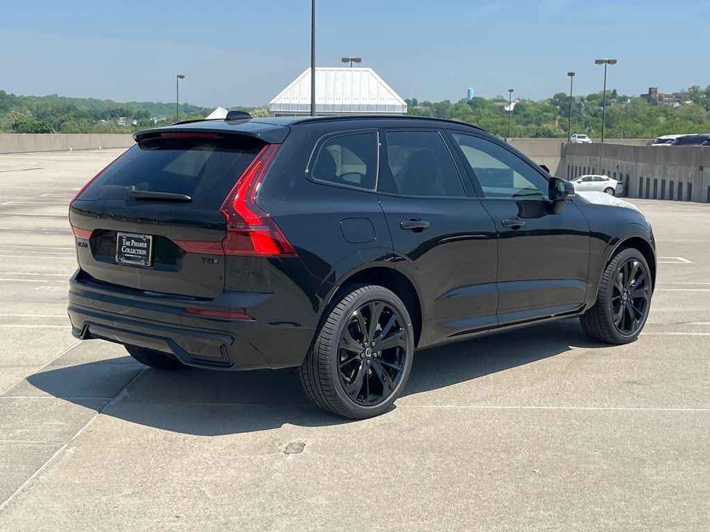 New 2026 Volvo XC60 plug-in hybrid T8 Ultra Black Edition SUV