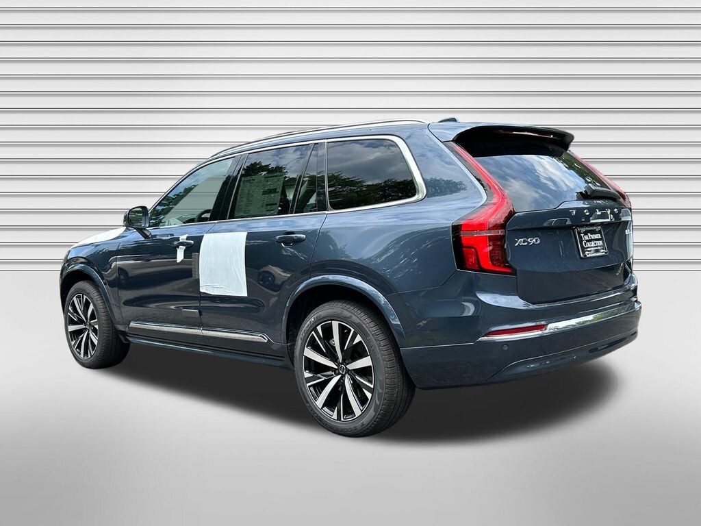 New 2026 Volvo XC90 B5 Core SUV