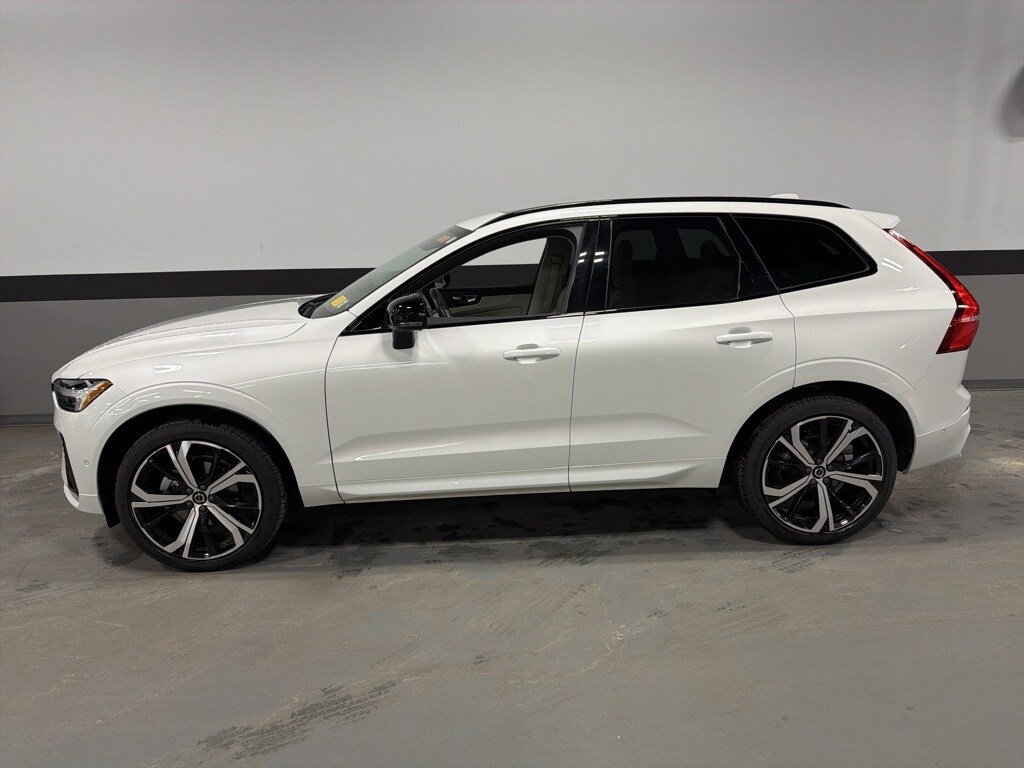 Used 2024 Volvo XC60 B5 Ultimate Dark SUV