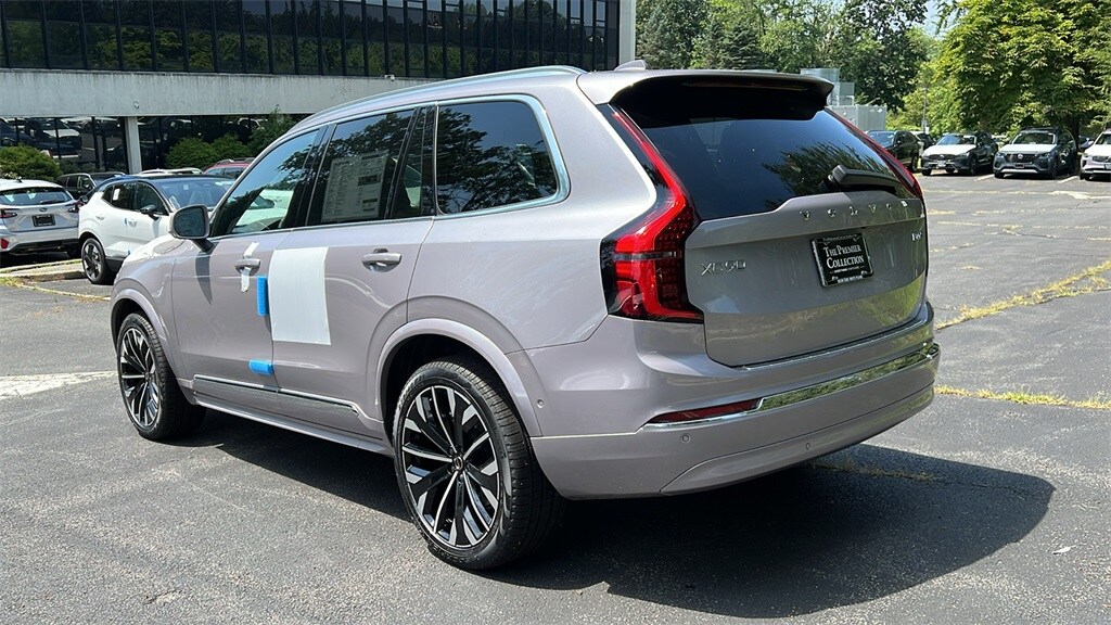 2026 Volvo XC90 Plus photo 4