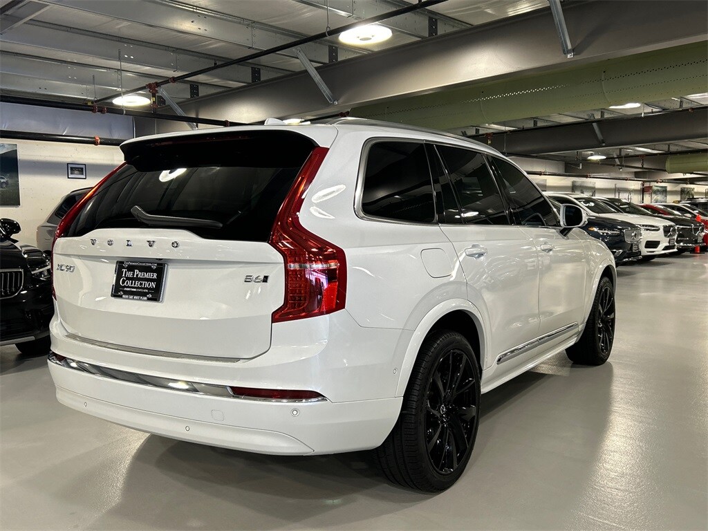 2024 Volvo XC90 Ultimate photo 2