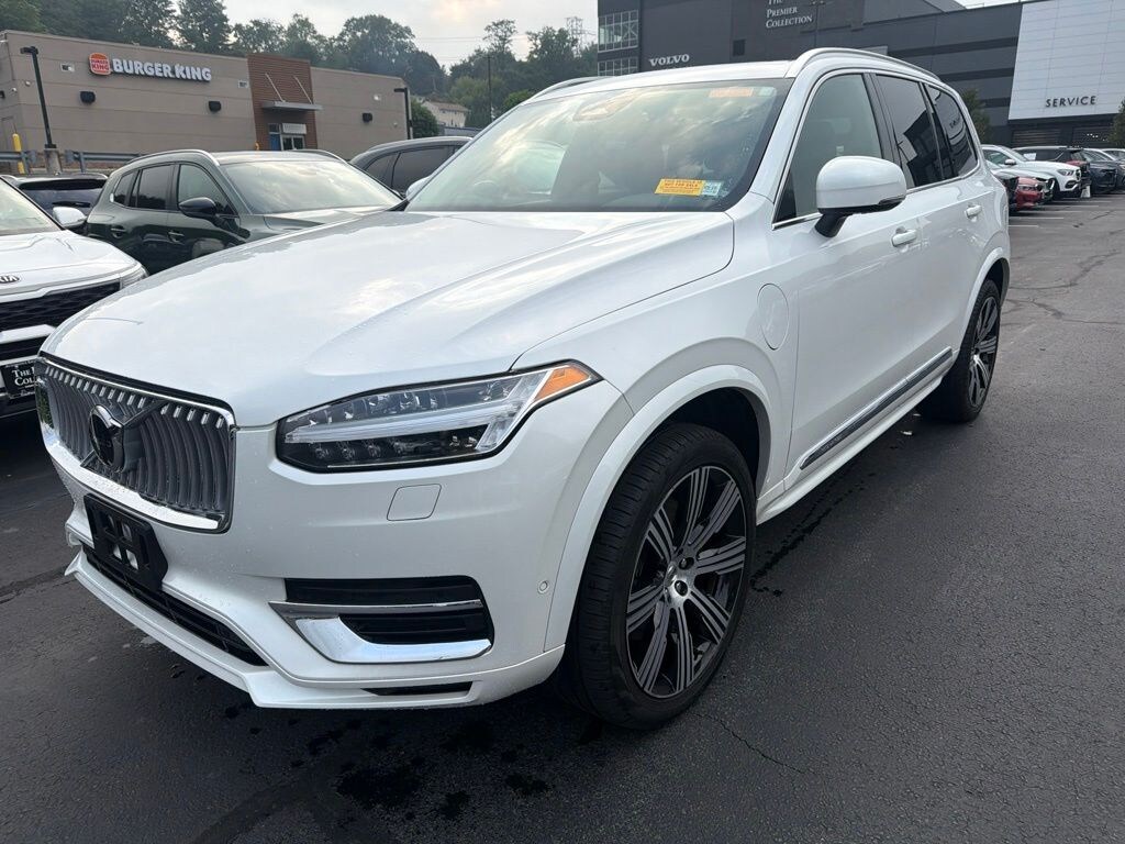 Used 2024 Volvo XC90 plug-in hybrid T8 Plus 6-Seater SUV