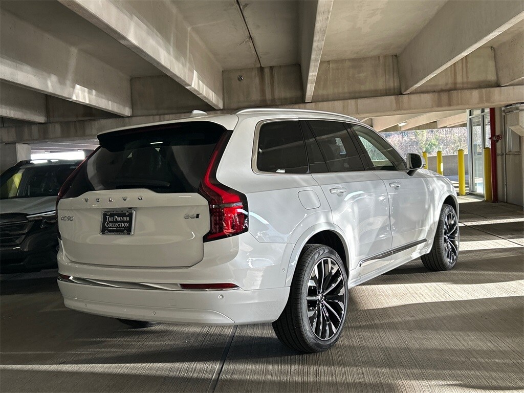 2026 Volvo XC90 photo 2
