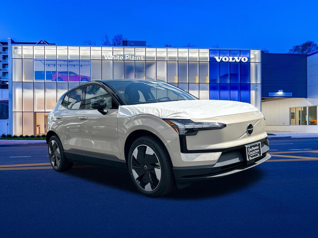 2026 Volvo EX30 Twin Motor Performance Plus's photo