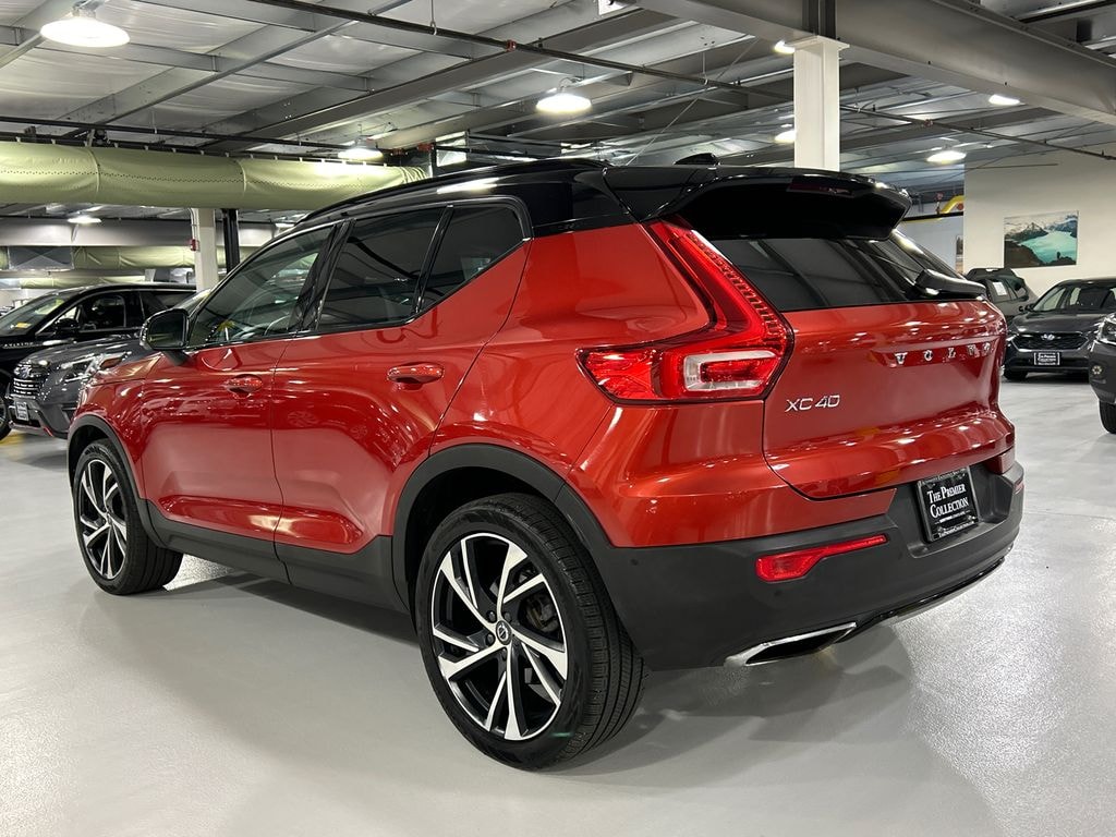 Used 2019 Volvo XC40 T5 R-Design SUV