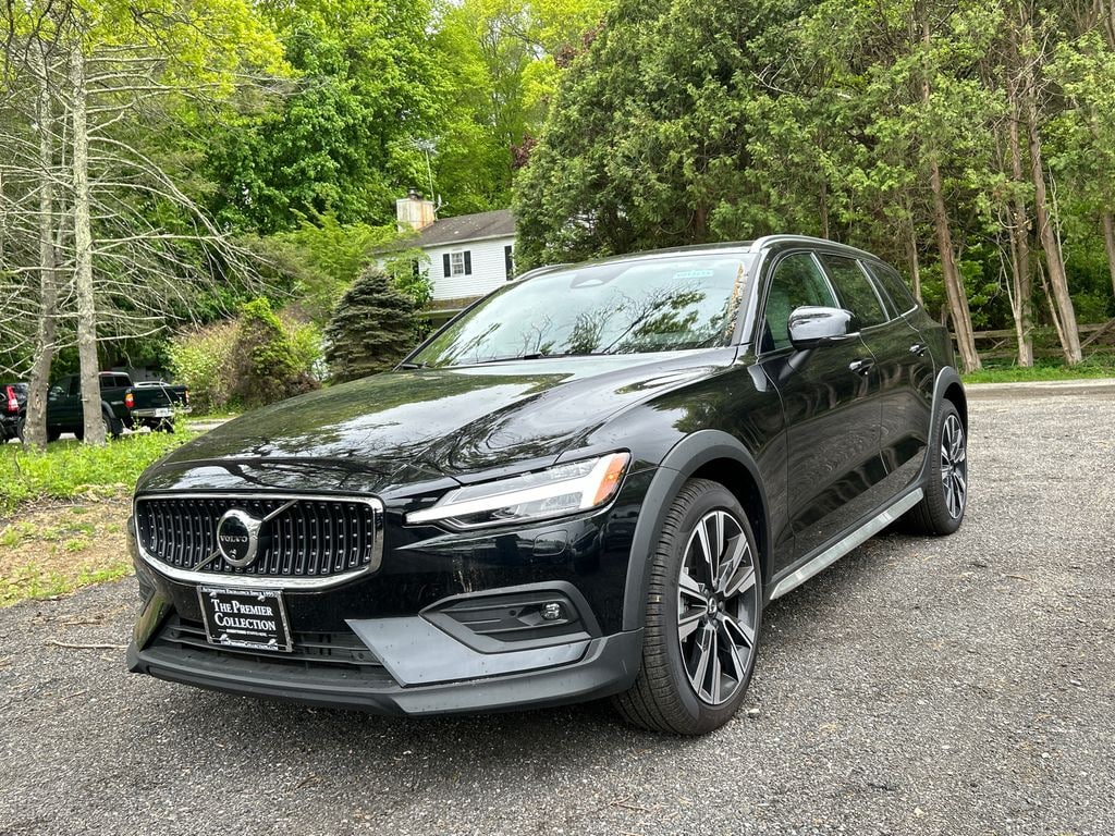 2026 Volvo V60 Cross Country Ultra - Photo 5