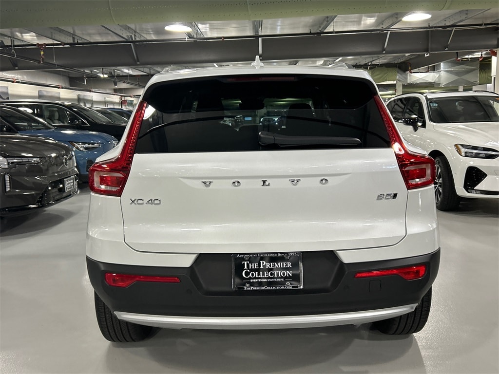 Certified 2025 Volvo XC40 B5 Plus Bright Theme SUV