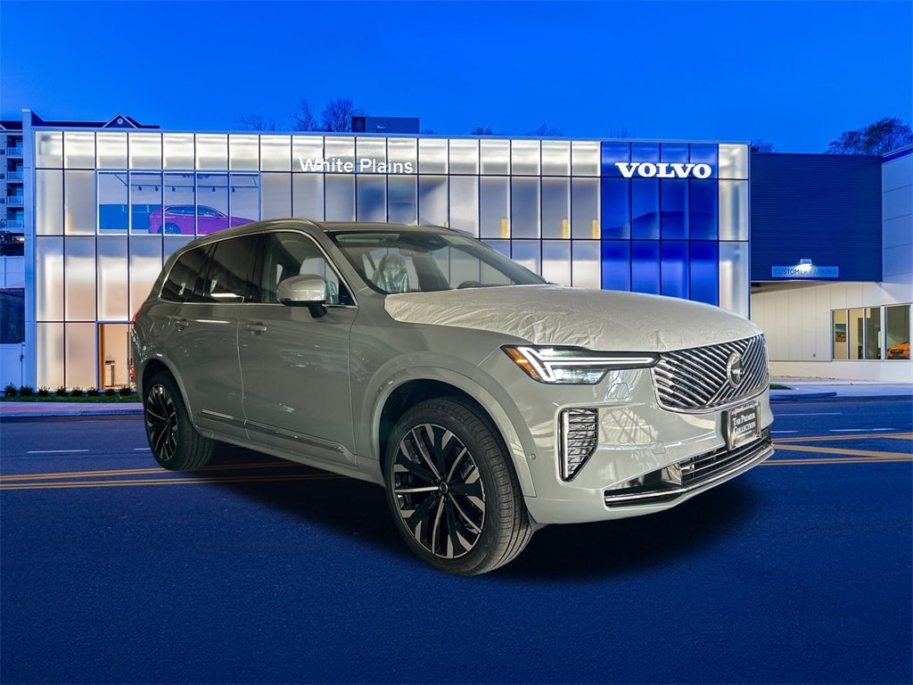 2026 Volvo XC90 Plus's photo