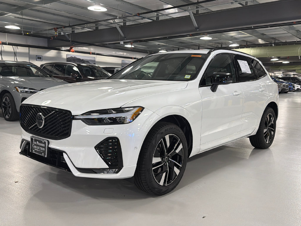 New 2026 Volvo XC60 B5 Plus SUV