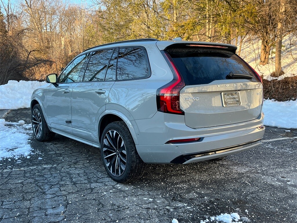 New 2026 Volvo XC90 B6 Ultra Dark Theme 7-Seater SUV