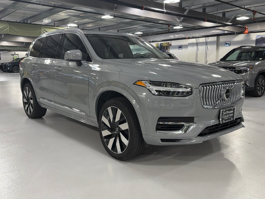 2024 Volvo XC90 plug-in hybrid